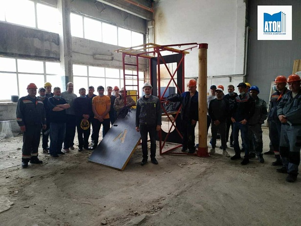 г. Сочи. ГК "АТОН-ЮГ" используют при обучении сертифицированный верхолазный полигон "АЛЬПИНИСТ"  г. Сочи. ГК "АТОН-ЮГ" используют при обучении сертифицированный верхолазный полигон "АЛЬПИНИСТ"